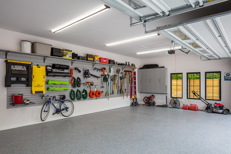 3 Benefits of a Custom Garage Workshop - Orlando Murphy Bed, Wall Bed ...